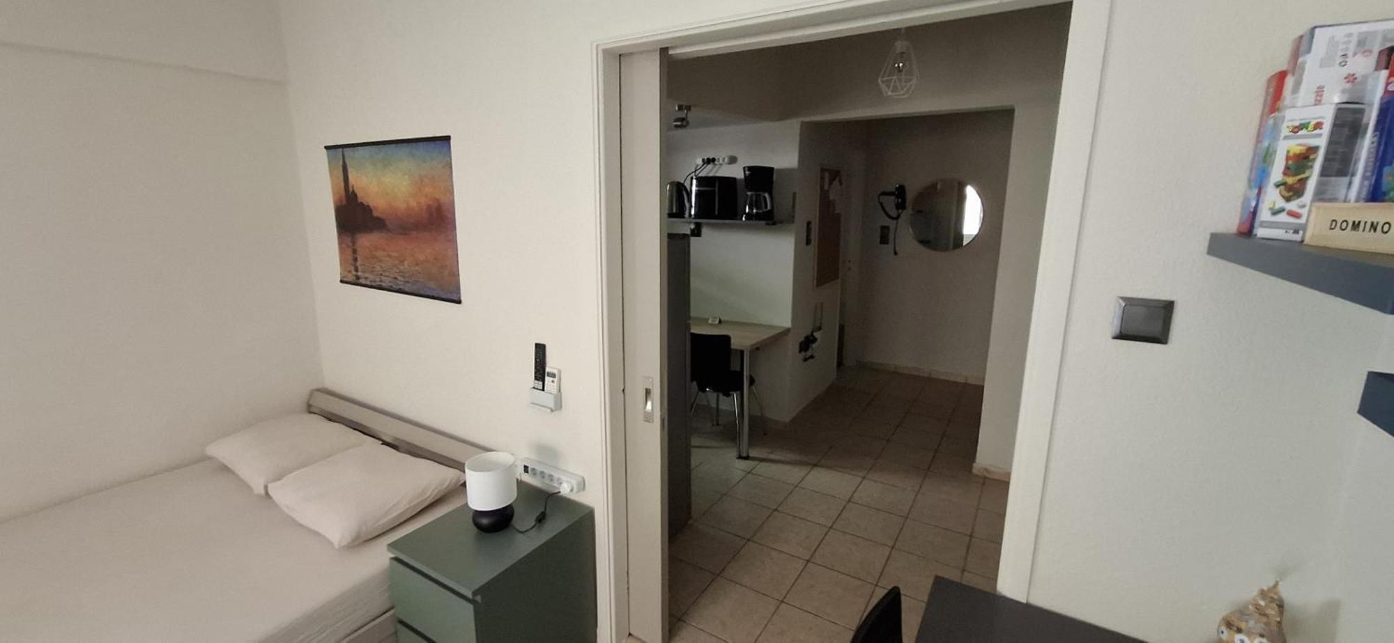 Honeybee4 - Cozy Studio Close To The Port, Airport & Athens 라피나 외부 사진